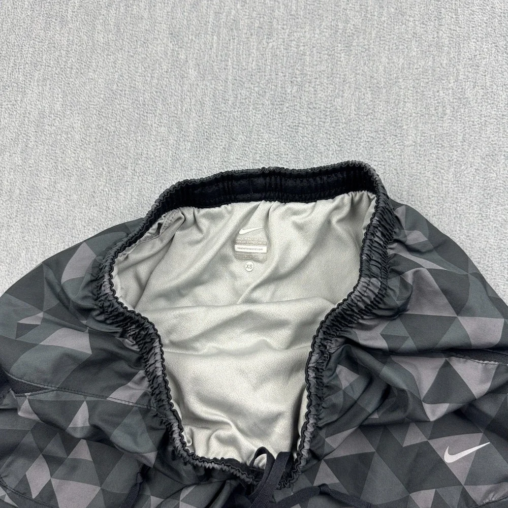 Nike Shorts Womens XS Gray Geometric Dri Fit Tempo Running Athletic Workout Gym